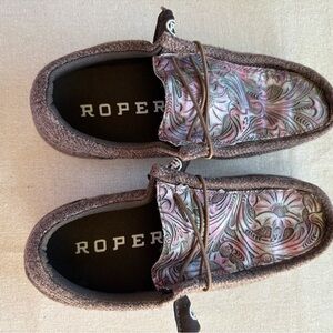 Roper Women’s Tooled Moc-Size: 5 (True to Size)-Color: Multi-Elastic Shoe Laces